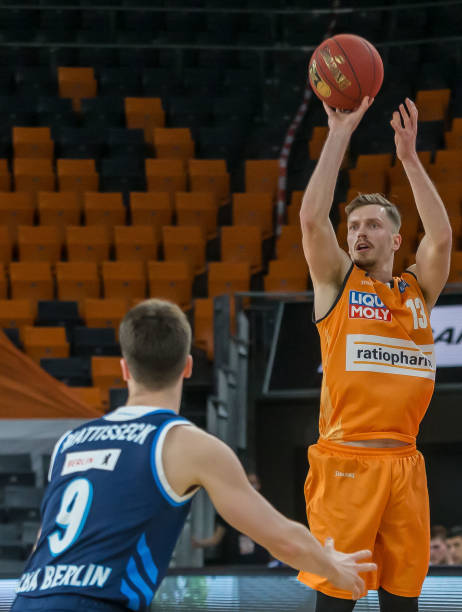 人数优势下 人数优势下