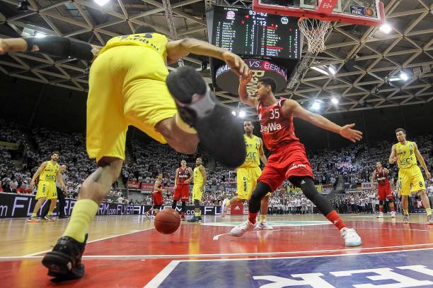 队友的传球 队友的传球